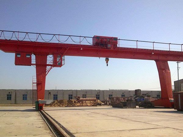 MDG型電動單主梁吊鉤門式起重機(jī)